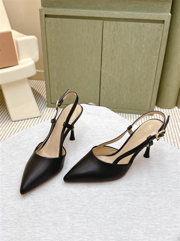 2025112810123427 300